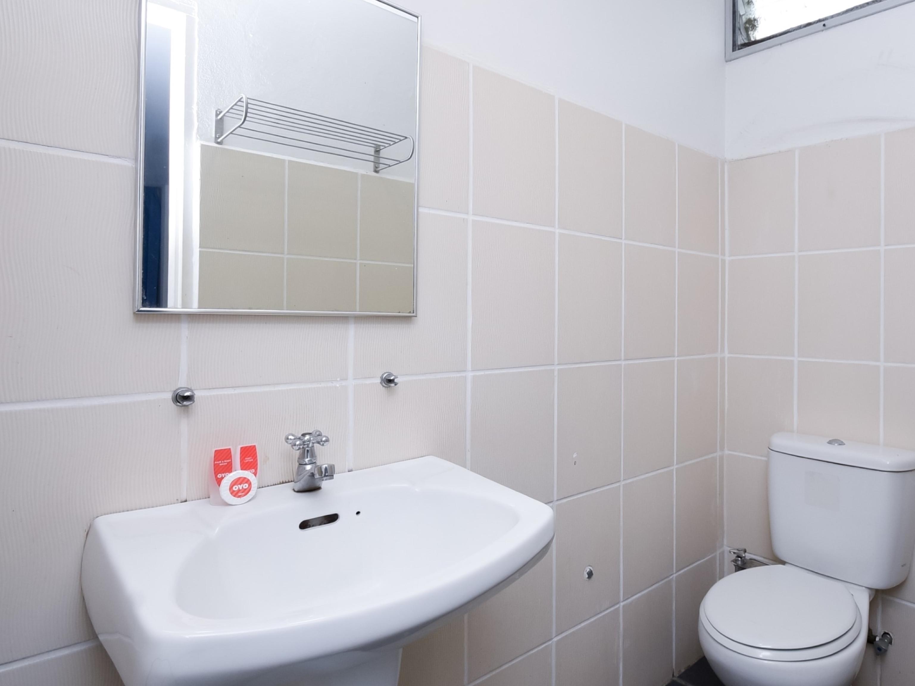 Super Oyo 89604 City Home Stay Miri Bagian luar foto