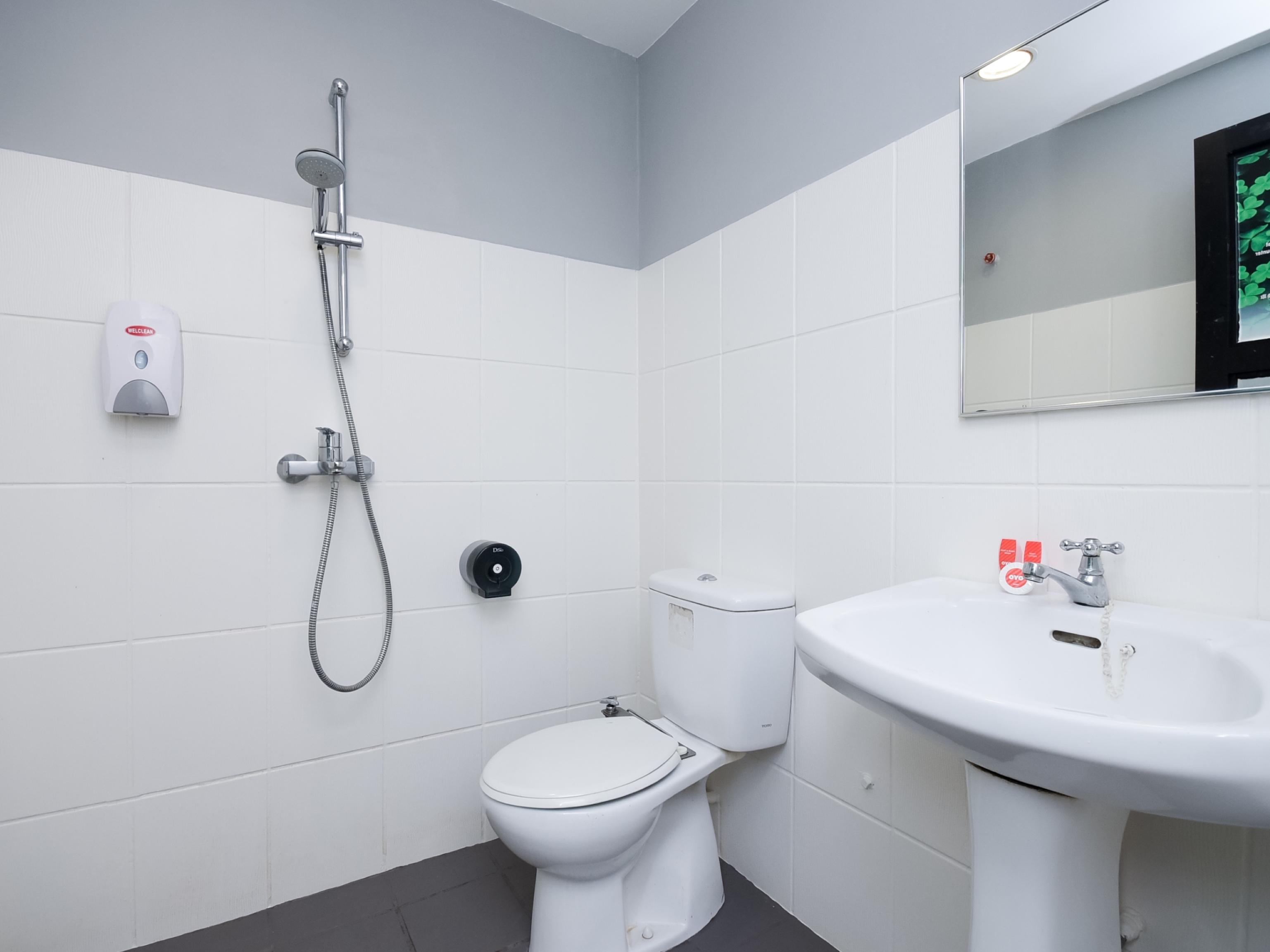 Super Oyo 89604 City Home Stay Miri Bagian luar foto