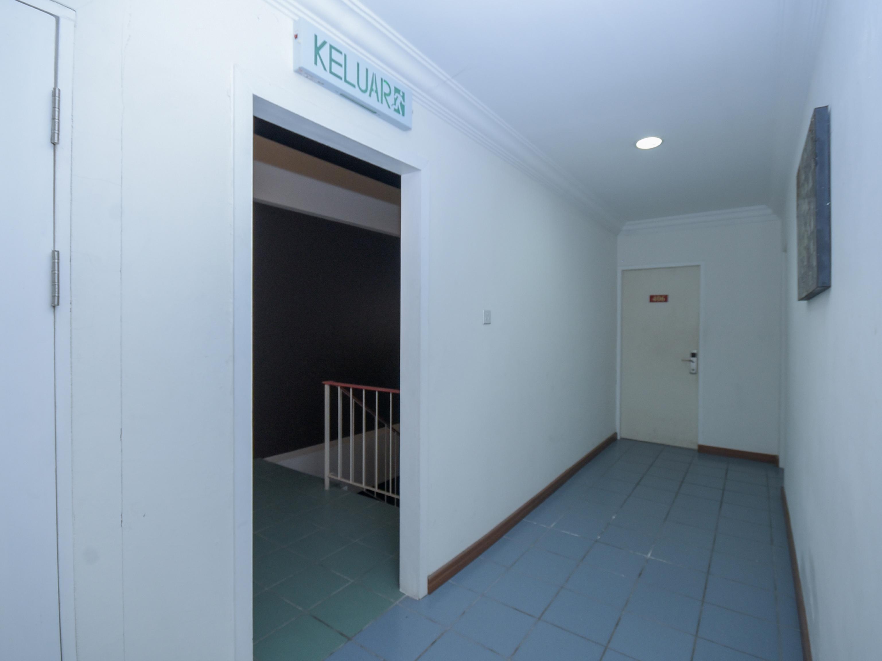 Super Oyo 89604 City Home Stay Miri Bagian luar foto